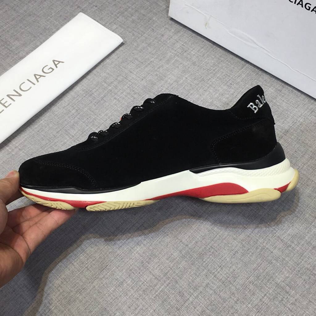 BLG  sneaker